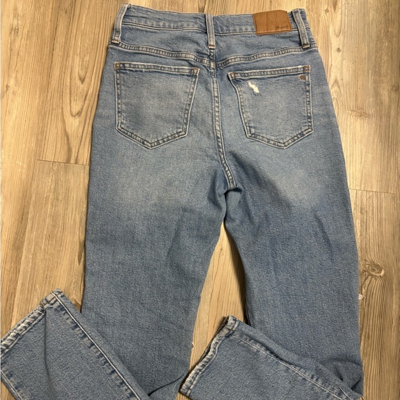Madewell The Pefect Jean Size 25, waist is 13 with stretch to 15 inseam is 26 - Picture 2 of 6